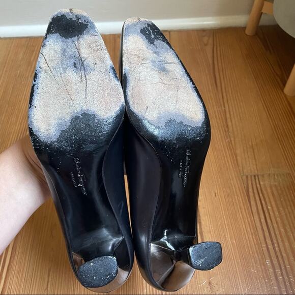 Salvatore Ferragamo vintage black leather heels SIZE 7 - Picture 6 of 8
